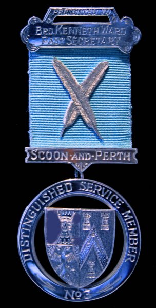 distinguishedservicejewelpresentedtobrotherkennethward.jpg